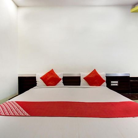 Oyo 11548 Hotel Mrunal Palace Аурангабад Экстерьер фото
