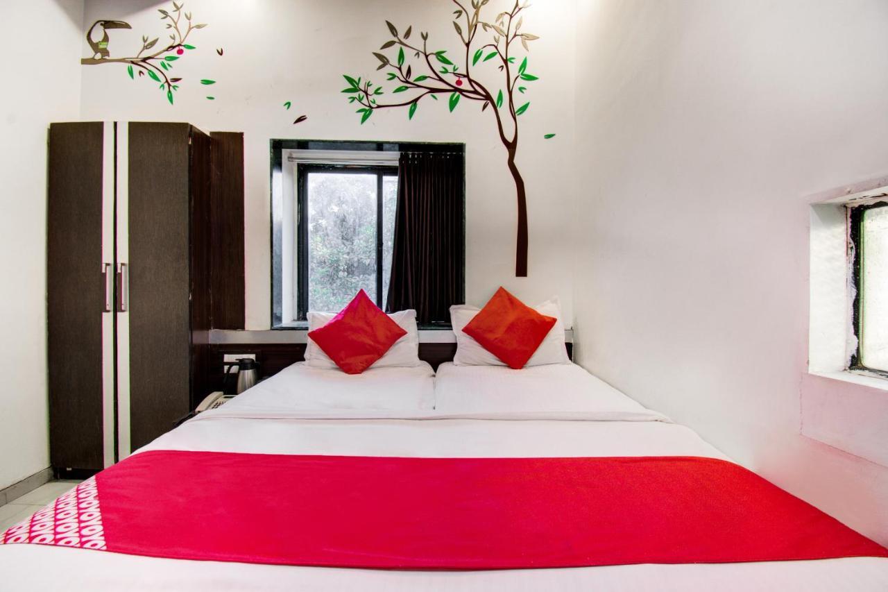 Oyo 11548 Hotel Mrunal Palace Аурангабад Экстерьер фото