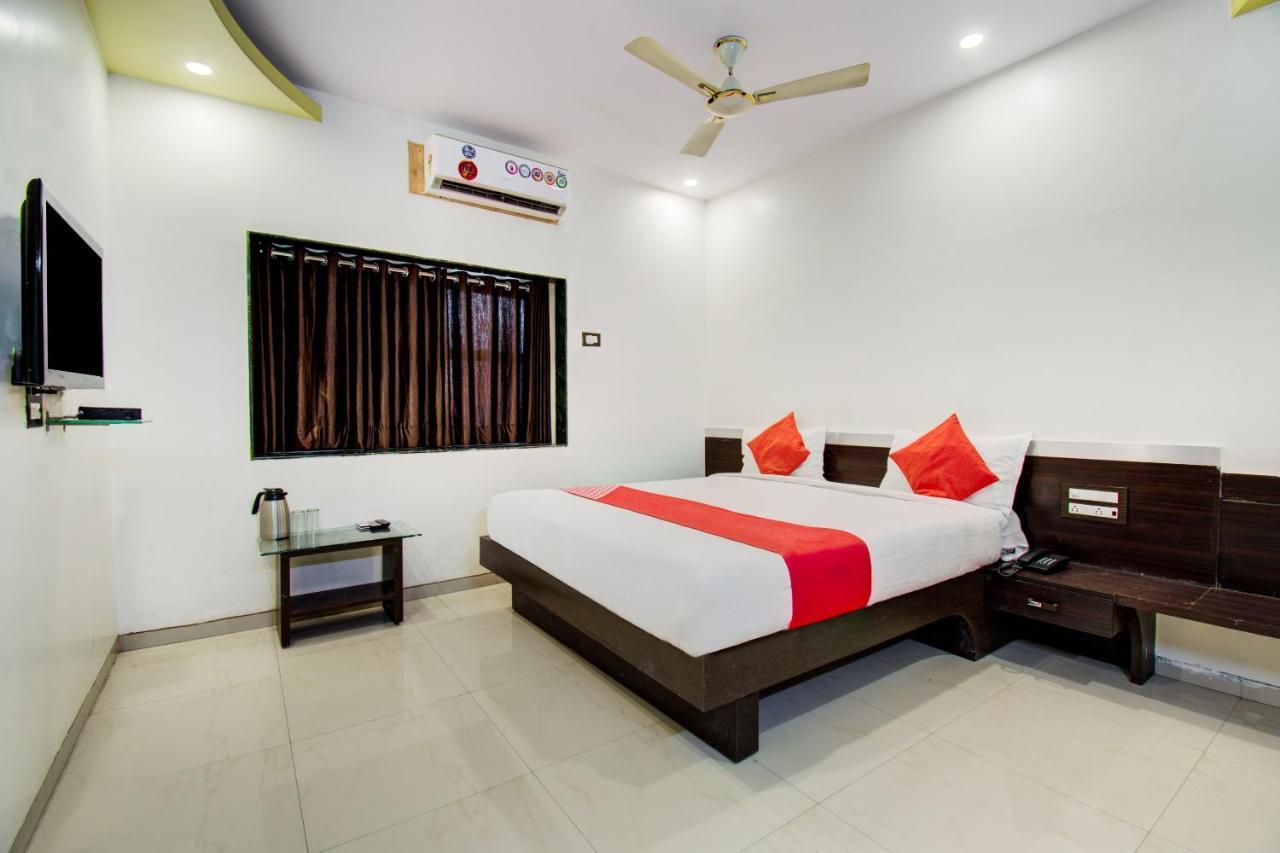 Oyo 11548 Hotel Mrunal Palace Аурангабад Экстерьер фото