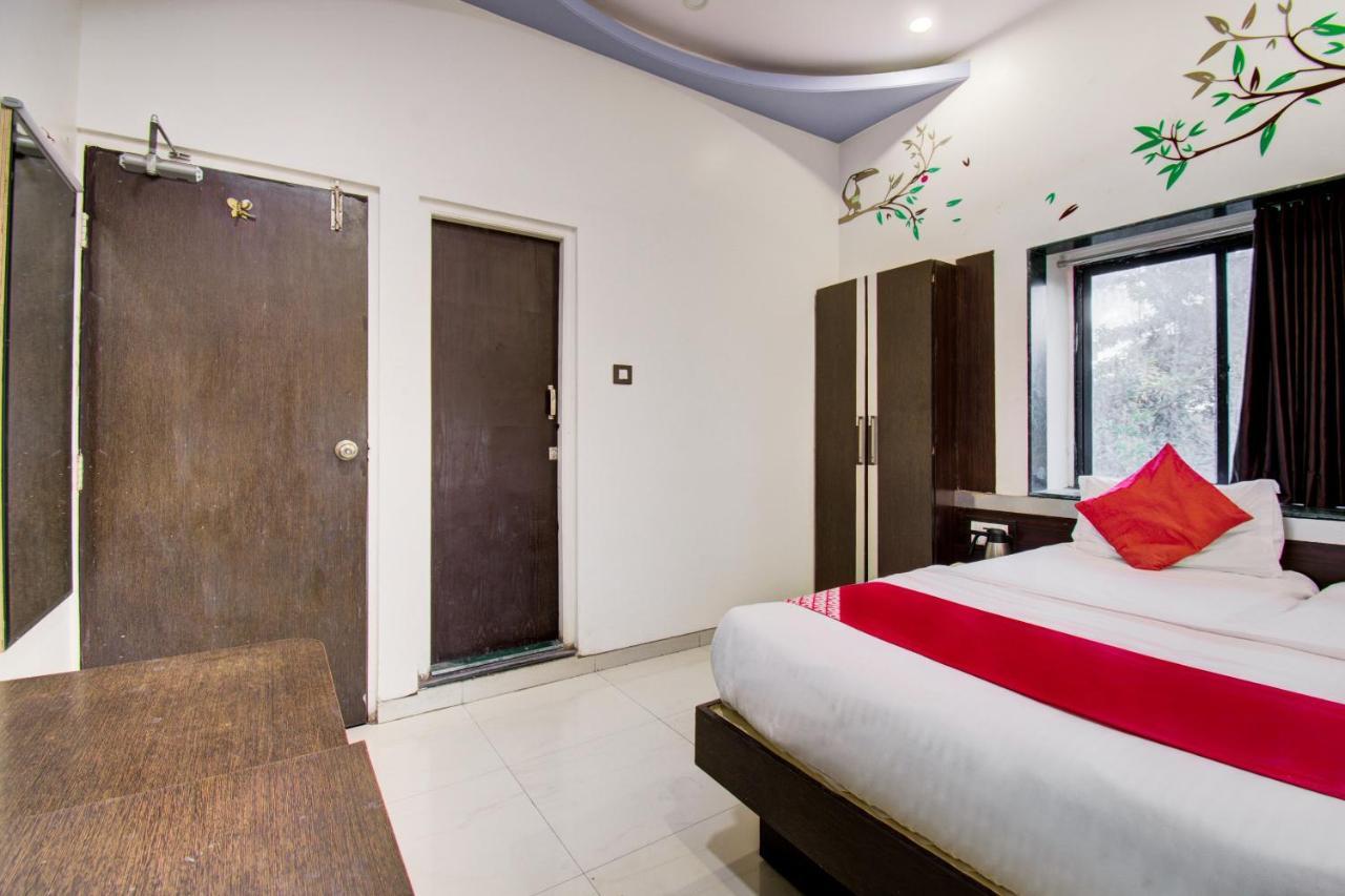 Oyo 11548 Hotel Mrunal Palace Аурангабад Экстерьер фото