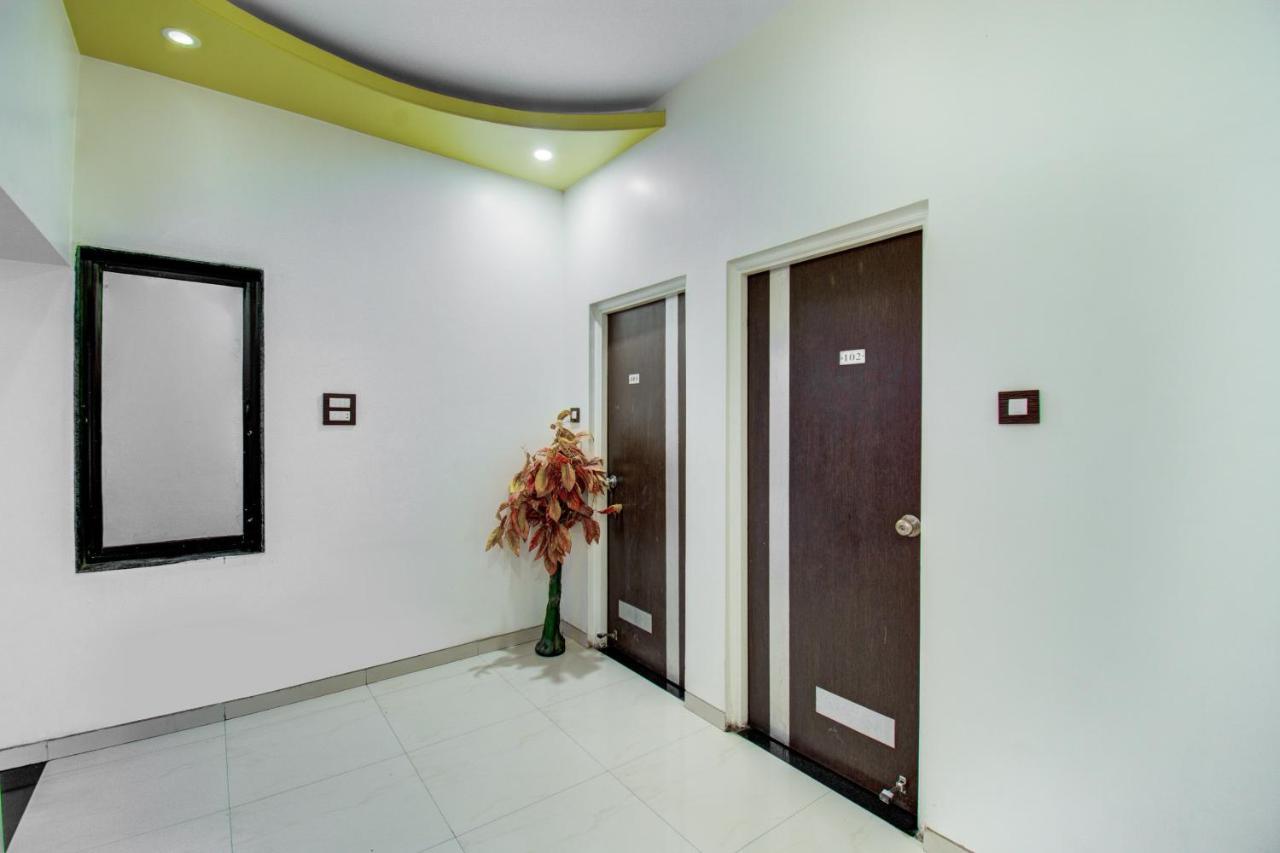 Oyo 11548 Hotel Mrunal Palace Аурангабад Экстерьер фото