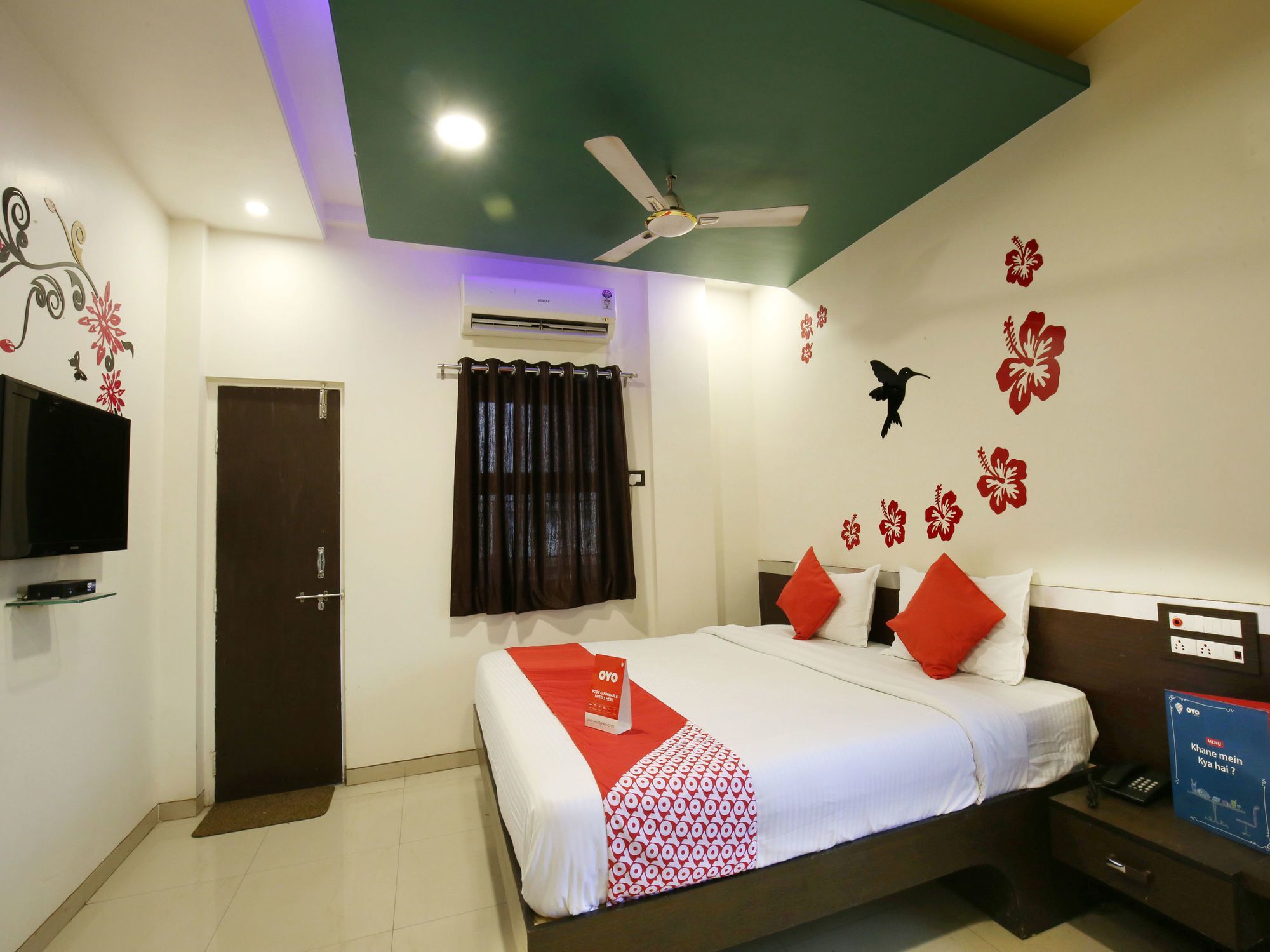 Oyo 11548 Hotel Mrunal Palace Аурангабад Экстерьер фото